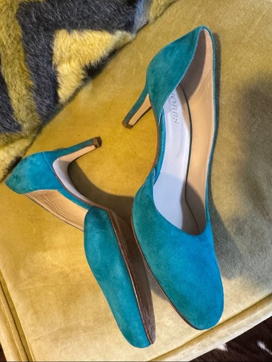 Teal Suede Mid-Heel Pumps - Picture 12 of 15